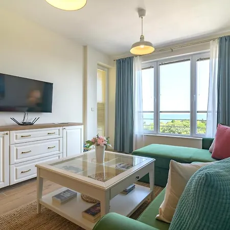 A'more * Άγιος Κωνσταντίνος και Ελένη